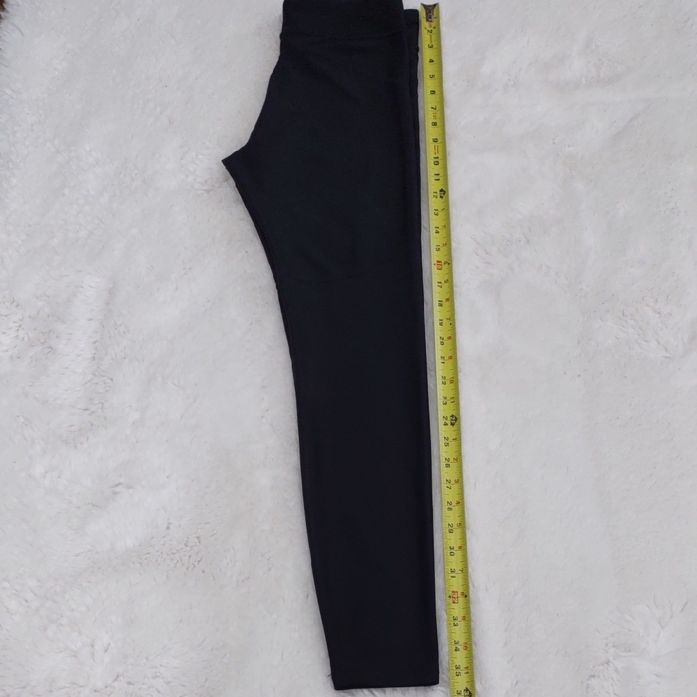 Under Armour Black Leggings - Picture 14 of 17